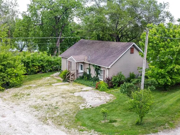 922 N Park St, Hardin, IL 62047
