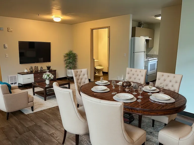 Ivy Ridge Apartments — Photo 9