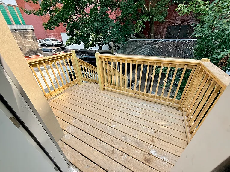 248 Greenwich St — Photo 37