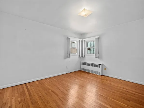 1344 East 64th Street image 8 of 27