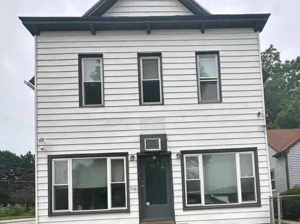 3581 S Kinnickinnic Ave, Saint Francis, WI 53235