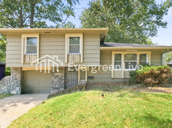 9306 Palmer Ave, Kansas City, MO 64138