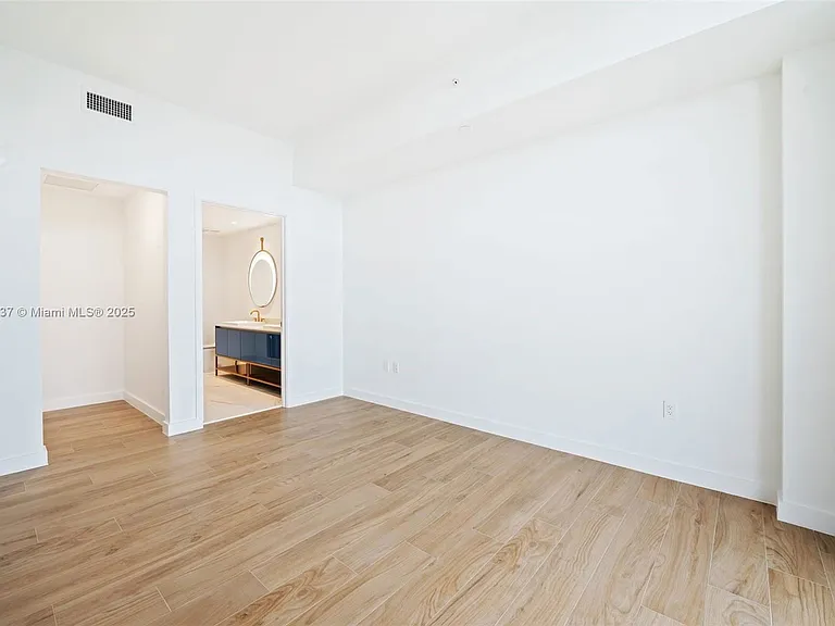 2678 Tigertail Ave #1903 — Photo 11