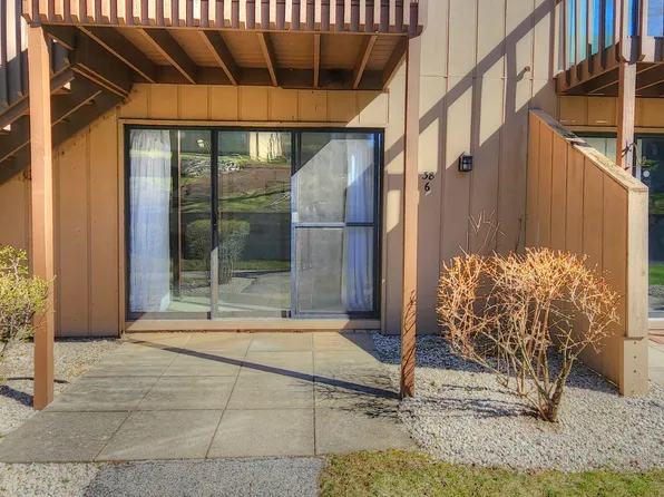 38 Bermuda Colony APT 6, Fox Lake, IL 60020