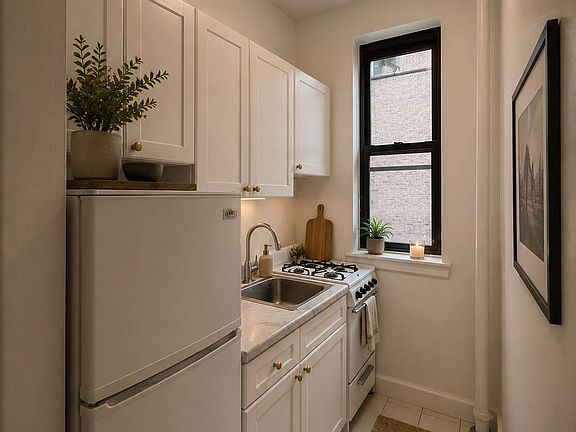 5th image of 432 E 89th St APT 2C