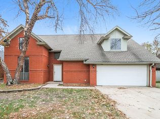 516 NW 167th St, Edmond, OK 73012