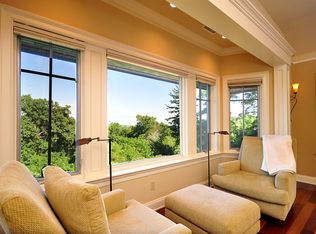 32 Hoffmann Rd, Canton, CT 06019