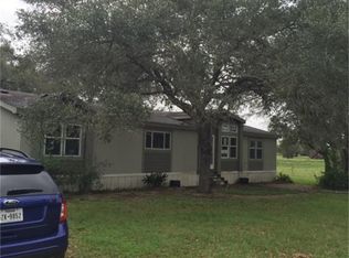 179 Cattle Guard Rd, Yoakum, TX 77995