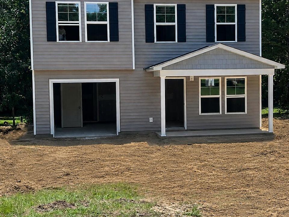 1st image of 105 W Sater Street