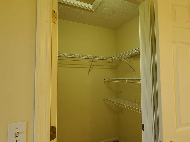 5543 Shawnee Trl — Photo 10