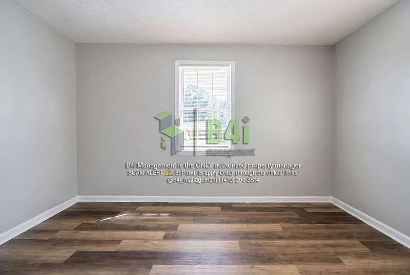 3 bed, 1.0 bath, 1296 sqft, $1,195 — Photo 4