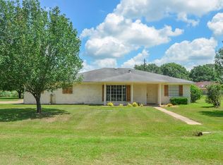 412 Prospect Ave, Prairie View, TX 77445