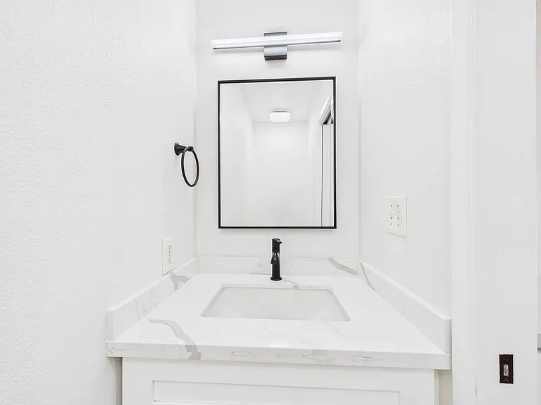 4912 Muir Ave Coastal Living near Beach — Photo 9