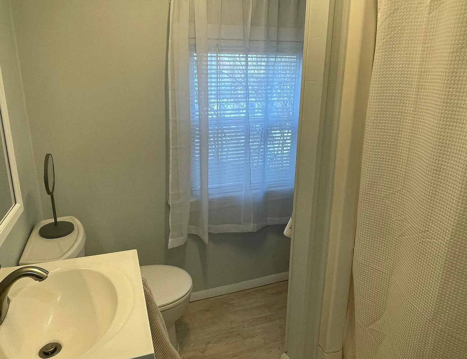 Studio, $12,500 — Photo 4
