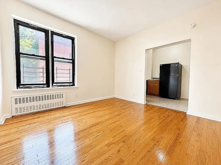 973 Aldus St #2DD — Photo 5