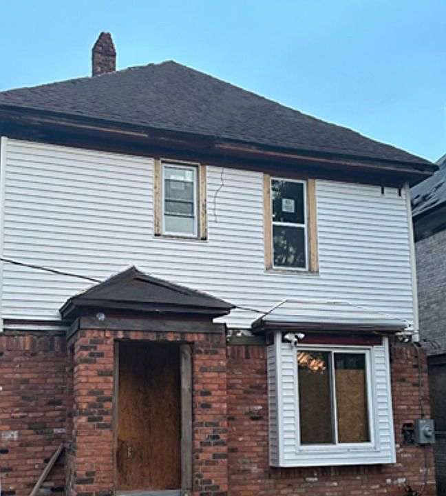 1st image of 2696 Wreford St