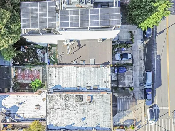 400 Lefferts Avenue image 34 of 40