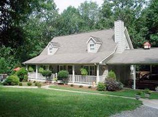 5867 Mount Vernon Rd, Murrayville, GA 30564