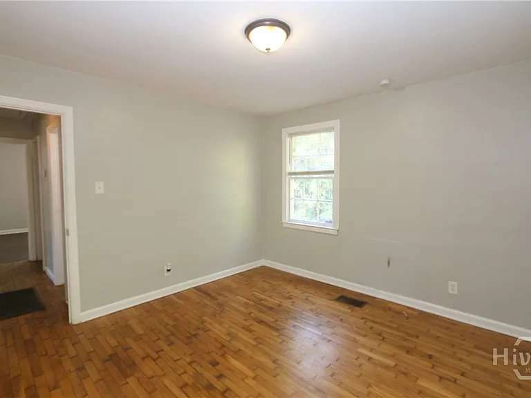 2309 Lorraine Dr — Photo 14
