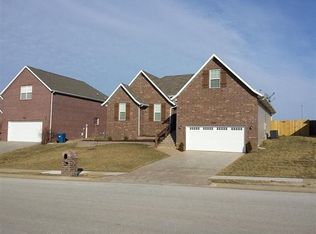 837 S Cobble Creek Blvd, Nixa, MO 65714