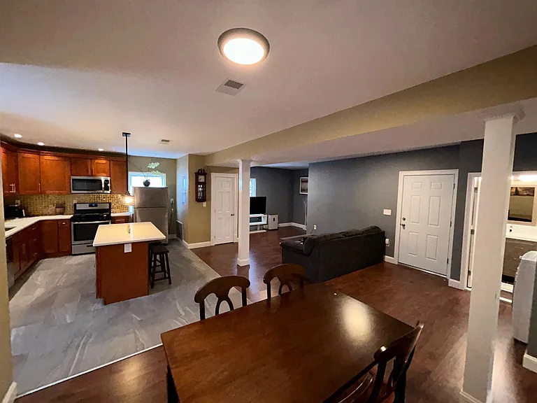 26 Bessom St #3 — Photo 16