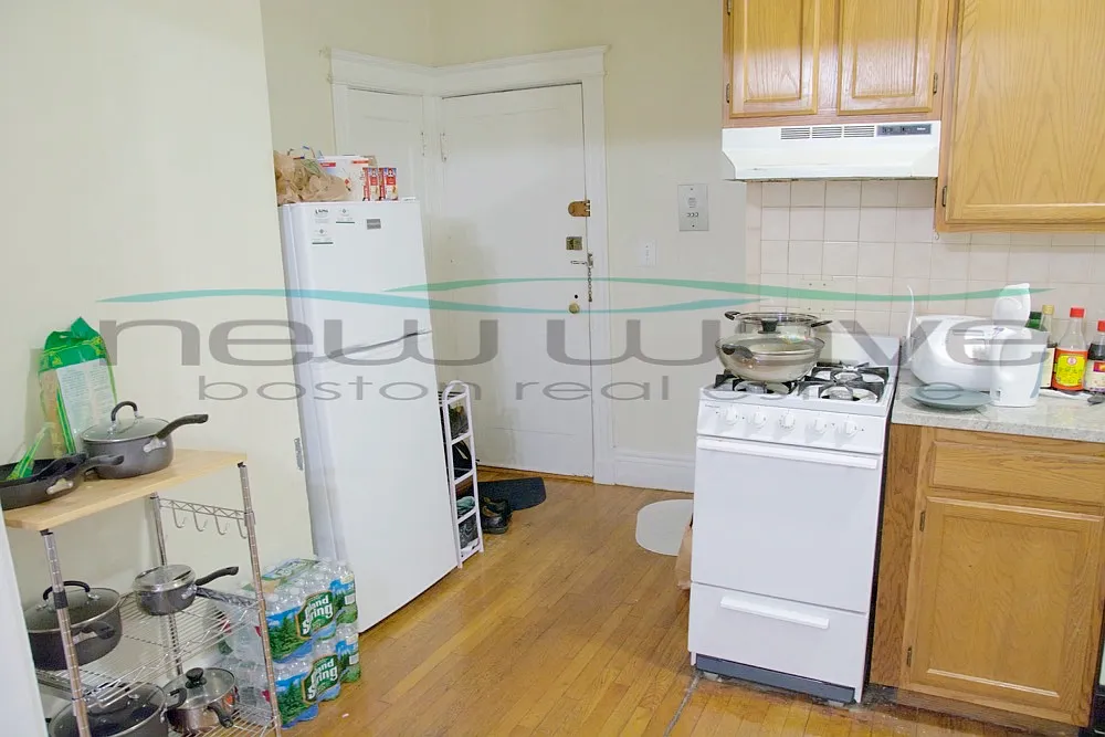 2 bed, 750 sqft, $3,500 — Photo 1