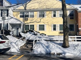 305 Towne House Village, Islandia, NY 11749