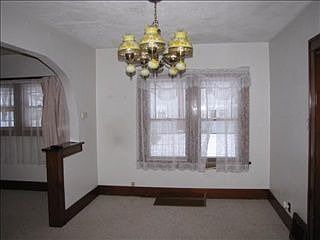 3rd image of 1905 W Indiana Ave