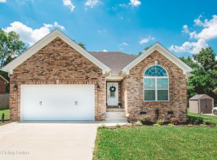 478 Meadowcrest Dr, Mount Washington, KY 40047
