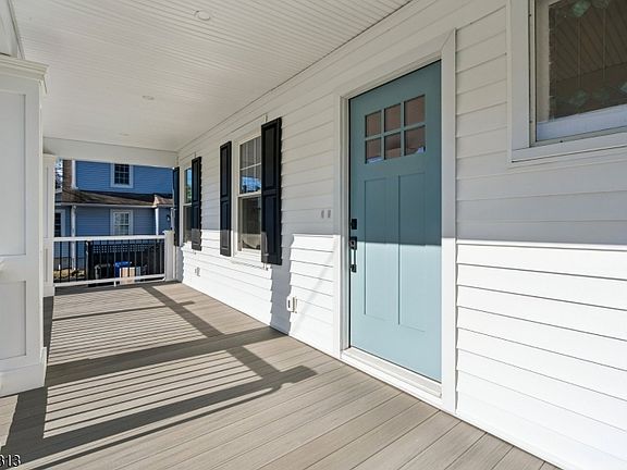 4th image of 4 Summit Ave #1