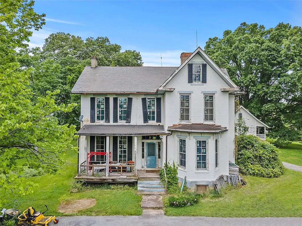 1715 Park Ave photo 1