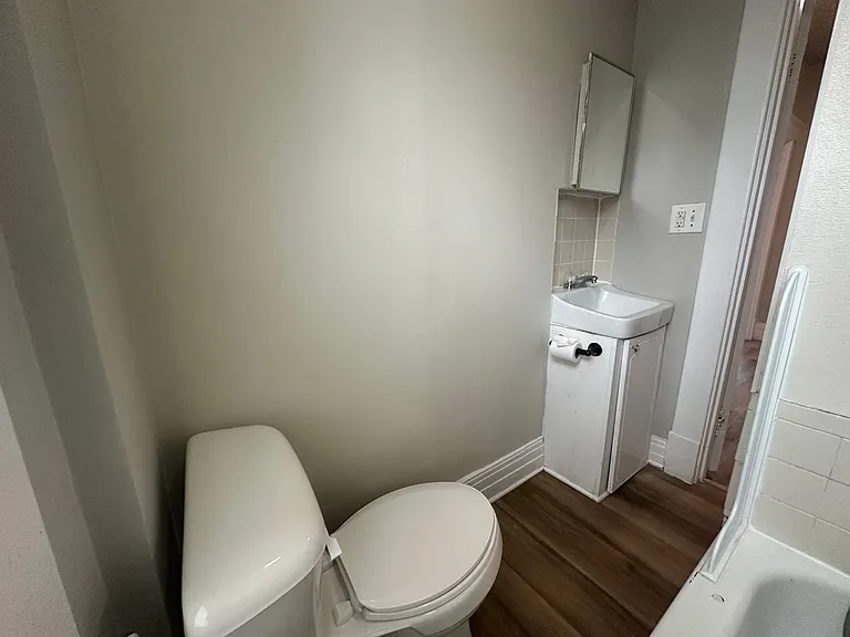 1700 Bedford Ave — Photo 9