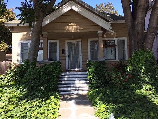 1st image of 456 N San Pedro St