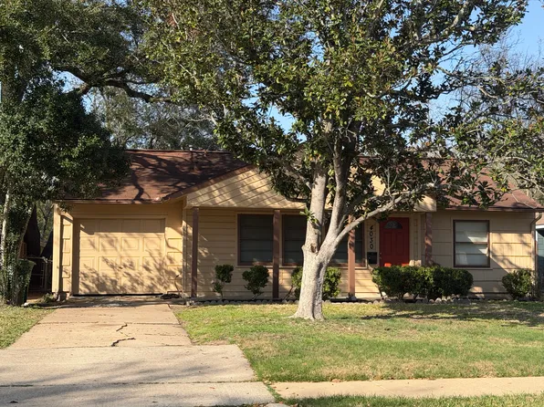 4030 Woodcraft St, Houston, TX 77025