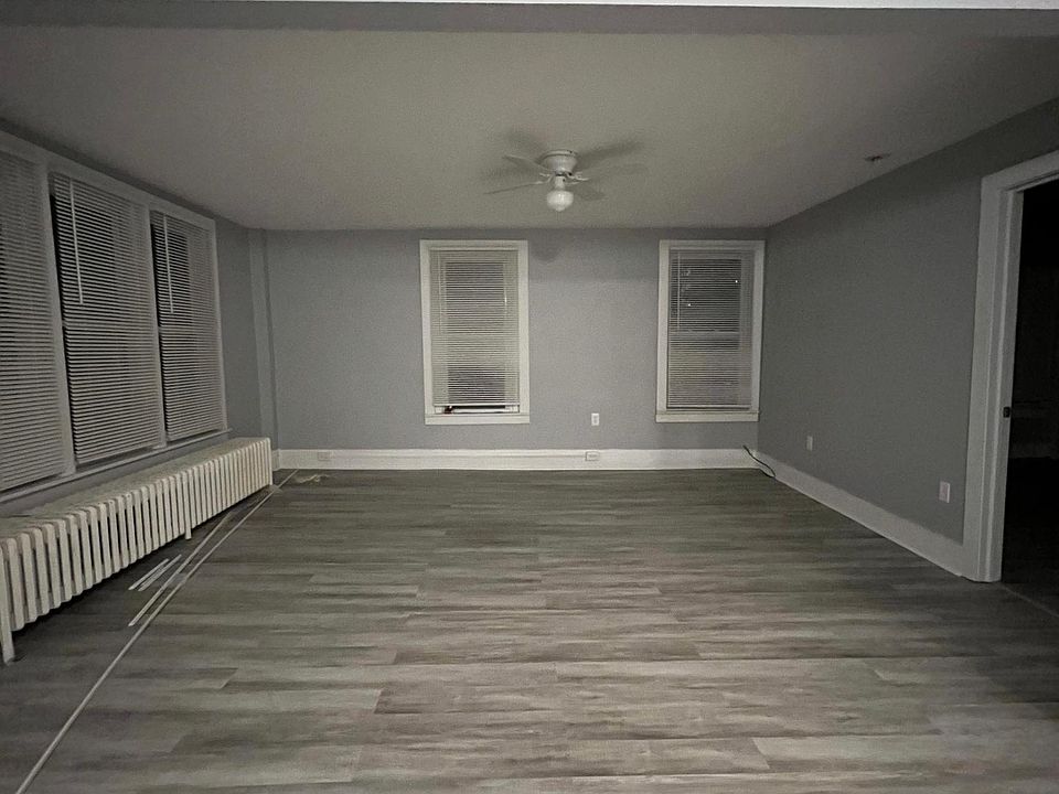 1st image of 916 New York Ave #2