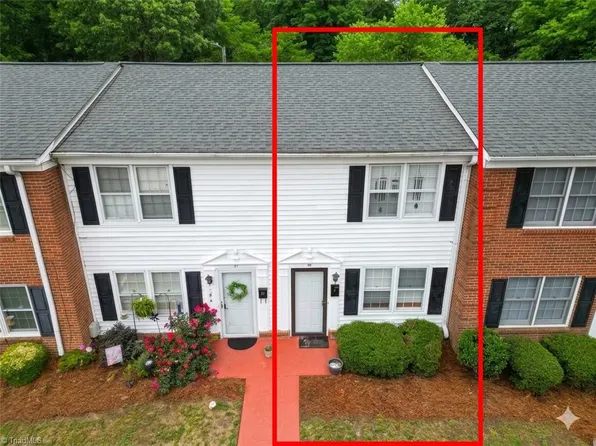 311 Salisbury St APT 58, Kernersville, NC 27284