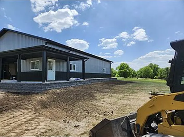 1122 220th St, Winterset, IA 50273