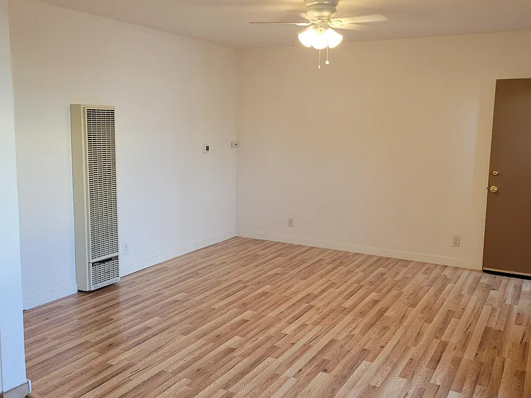 676 Flower Ave #2 — Photo 11