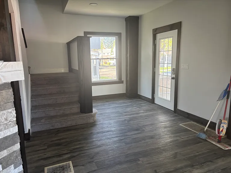 680 Herrick St — Photo 14