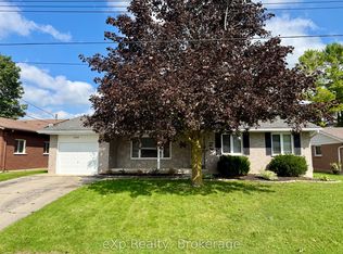 209 15th Ave, Hanover, ON N4N3E1