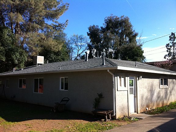 2nd image of 915 De Moll Dr
