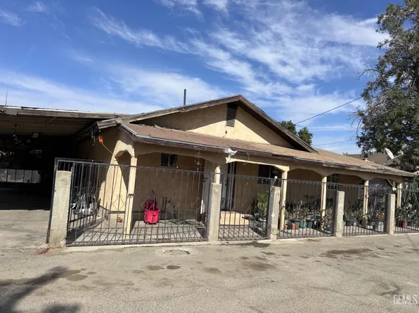 8006 Alexander Ln, Lamont, CA 93241