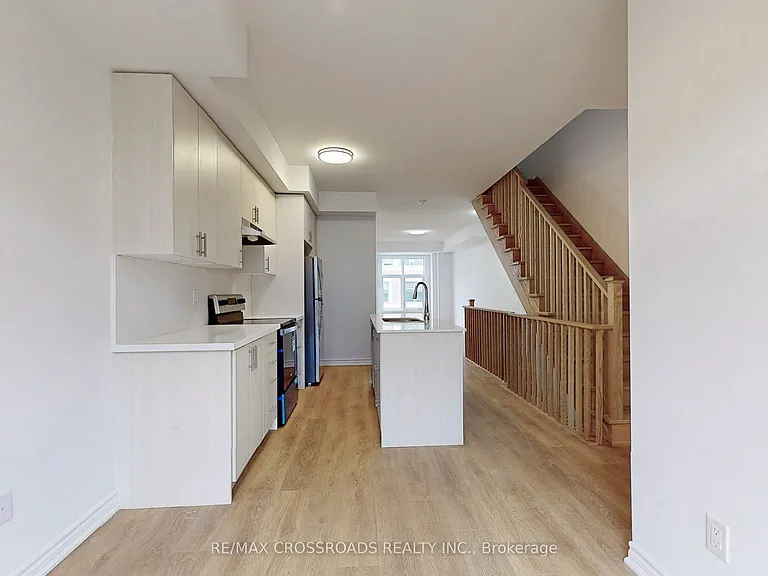 781 Kootenay Path — Photo 14