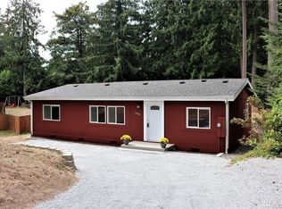 1490 Ridge Dr, Camano Island, WA 98282