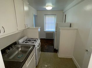 8308 Garland Ave, Takoma Park, MD 20912