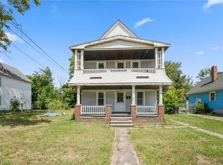 16301 Huntmere Ave, Cleveland, OH