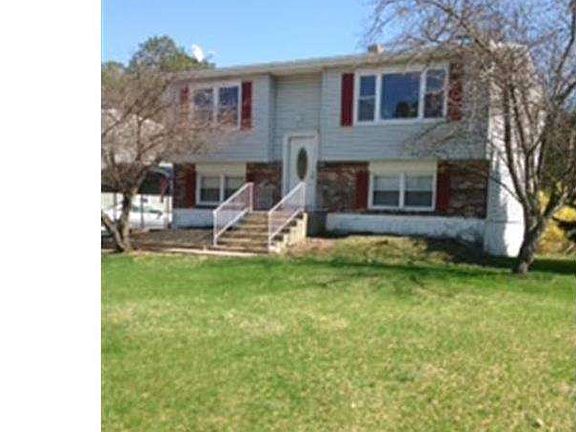 2nd image of 420 Cherokee Dr