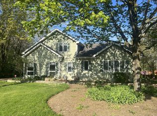 2S420 S Madison St, Wheaton, IL 60189