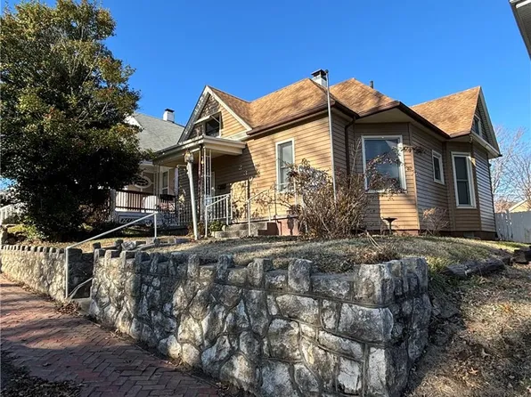 2301 Francis St, Saint Joseph, MO 64501