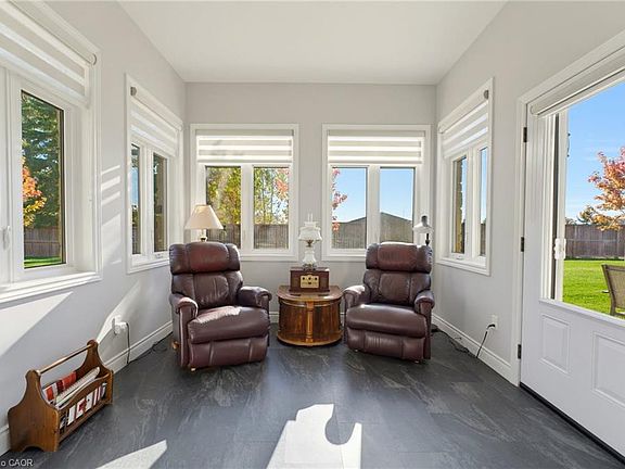 4th image of 375 Mitchell Rd S #27